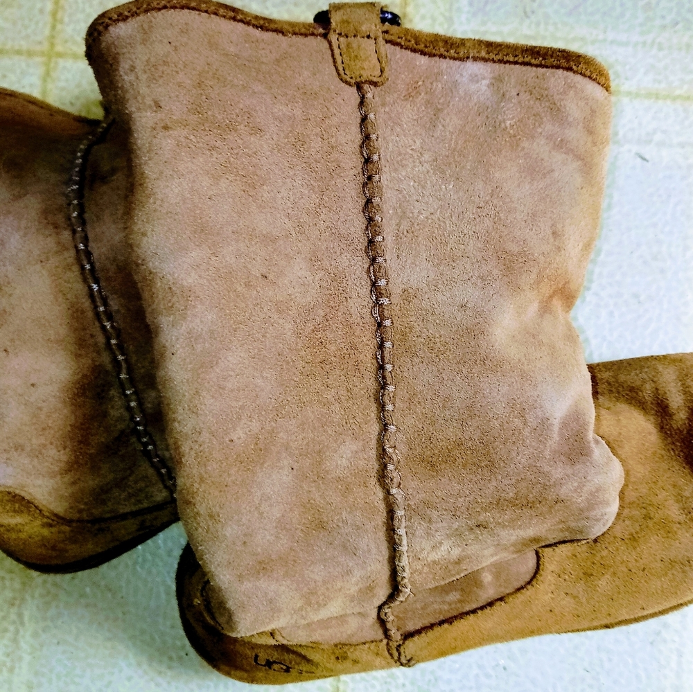 Ladies UGG boots A1 condition
